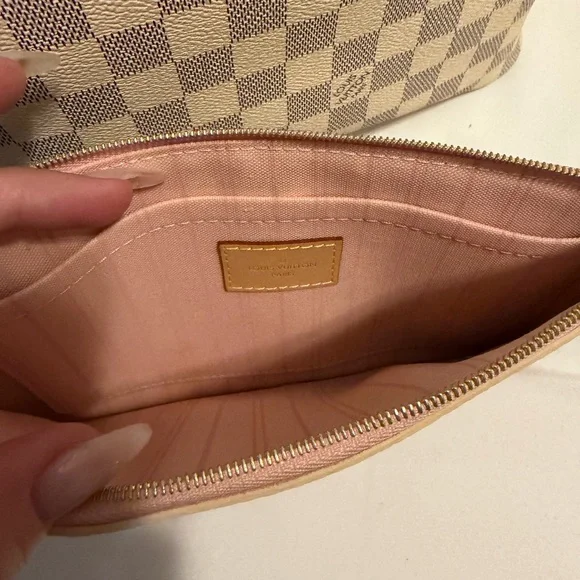 Louis Vuitton Neverfull GM in Damien Azur - like new! - Picture 4 of 6